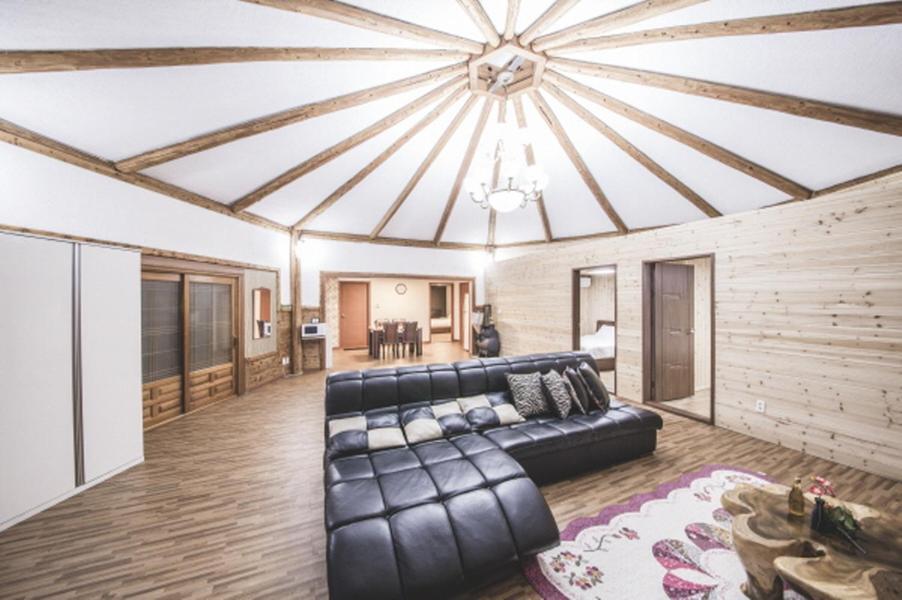 Sunyang Village Pension Jeju Bagian luar foto