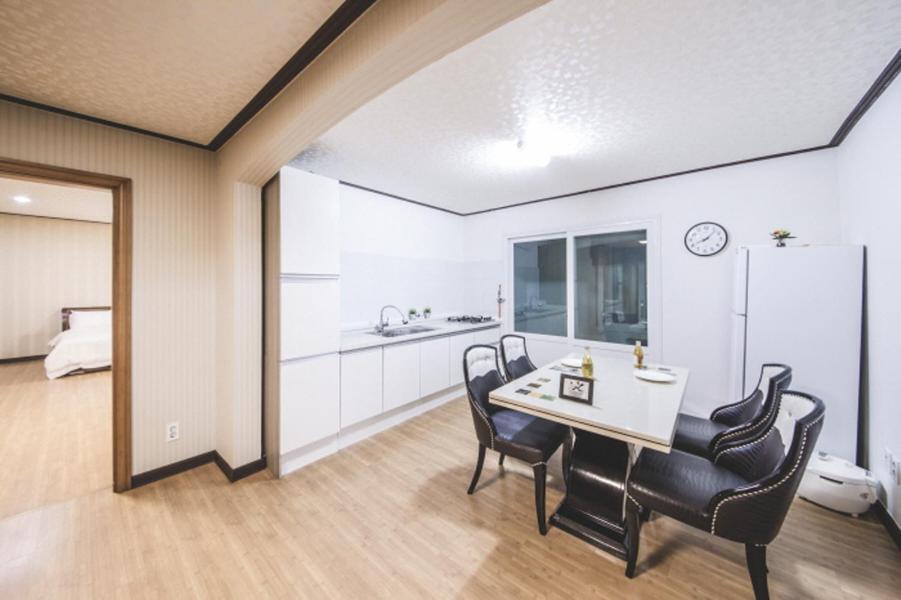 Sunyang Village Pension Jeju Bagian luar foto