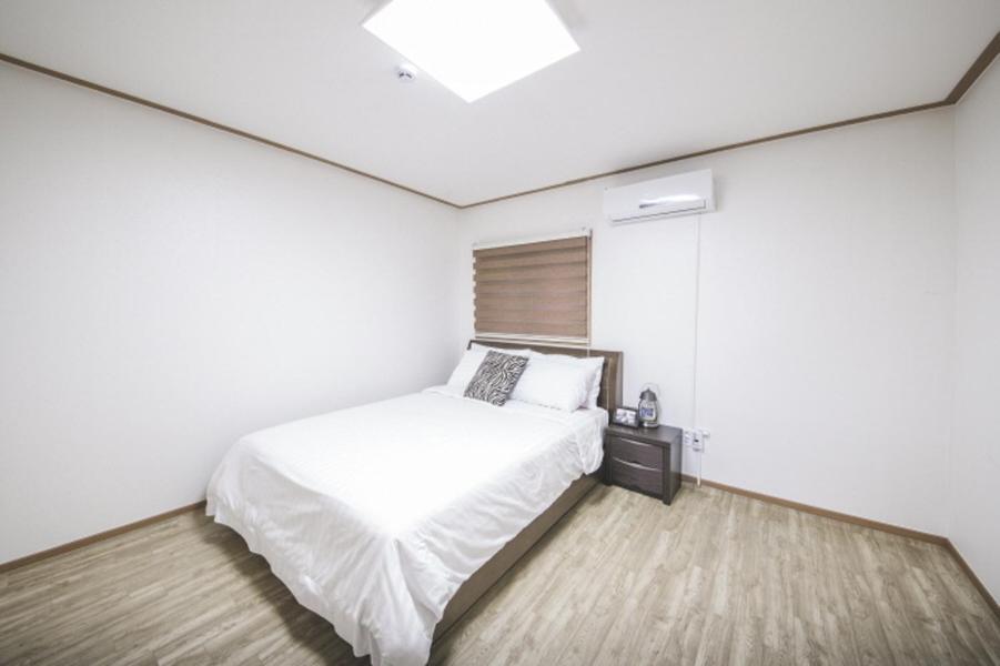 Sunyang Village Pension Jeju Bagian luar foto
